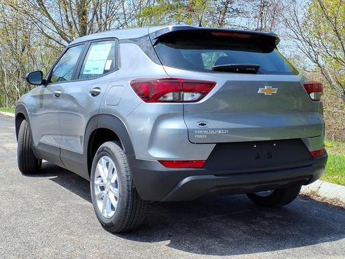 Sterling Gray Metallic 2026 Chevrolet Trailblazer LS