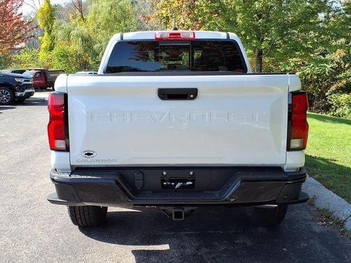 Summit White 2026 Chevrolet Colorado Z71