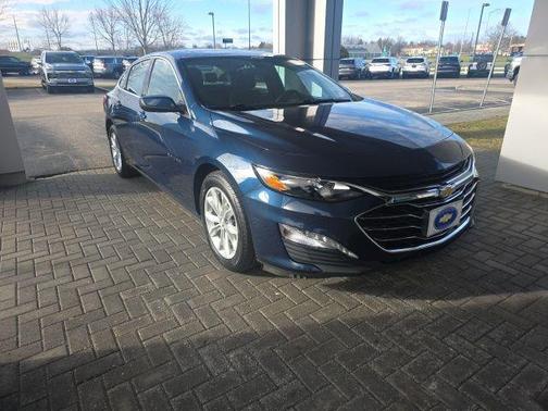 Northsky Blue Metallic 2019 Chevrolet Malibu LT