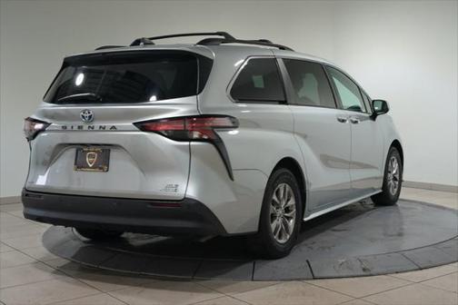 2021 Toyota Sienna XLE 7 Passenger