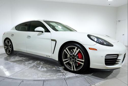 2015 Porsche Panamera GTS
