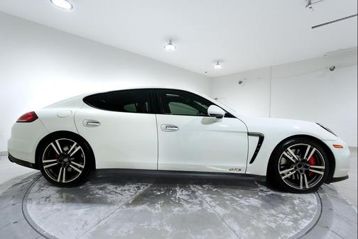 2015 Porsche Panamera GTS