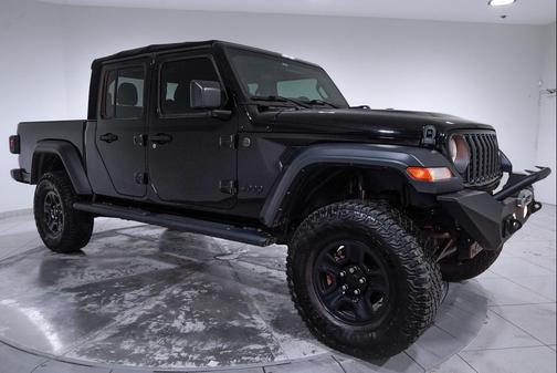 2024 Jeep Gladiator Sport