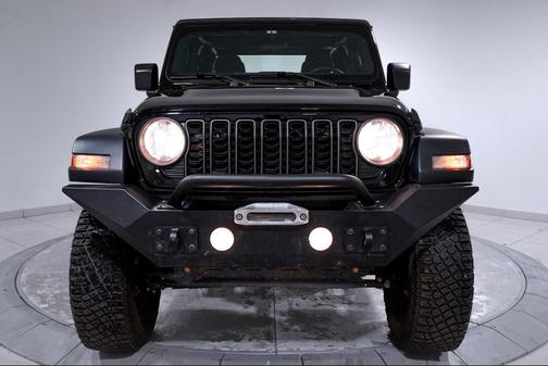 2024 Jeep Gladiator Sport