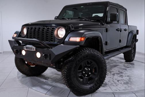 2024 Jeep Gladiator Sport