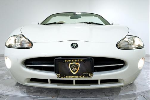 2006 Jaguar XK8 