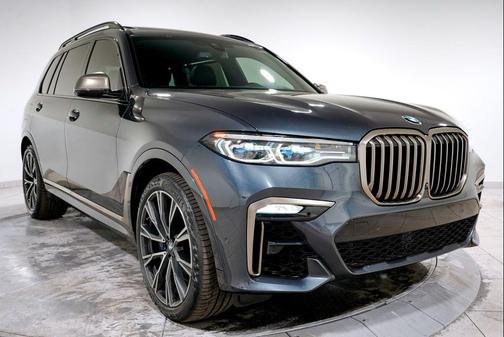 Arctic Gray Metallic 2020 BMW X7 M50i