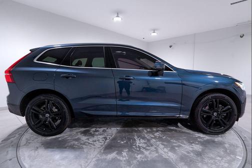 2018 Volvo XC60 T6 Momentum