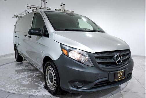 2020 Mercedes-Benz Metris Base
