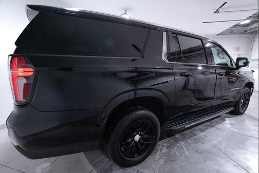 2022 Chevrolet Suburban LT