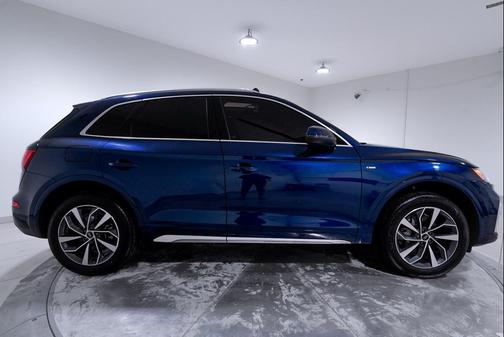 2022 Audi Q5 45 S line Premium Plus