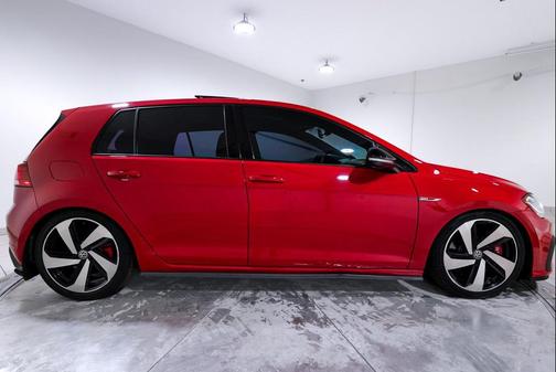 2018 Volkswagen Golf GTI 2.0T S 4-Door
