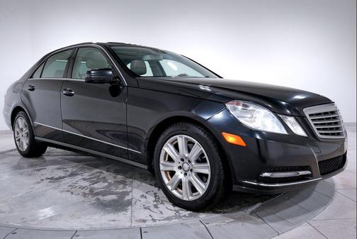 2013 Mercedes-Benz E-Class 4MATIC