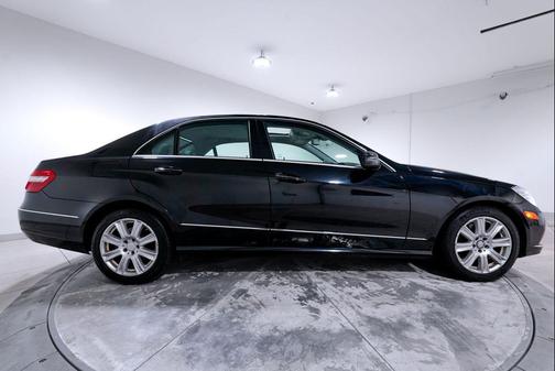 2013 Mercedes-Benz E-Class 4MATIC