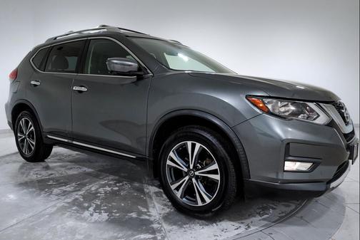 2017 Nissan Rogue SL