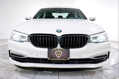 Mineral White Metallic 2020 BMW 540 xDrive