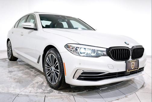 Mineral White Metallic 2020 BMW 540 xDrive
