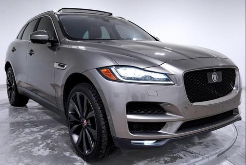 2019 Jaguar F-PACE 30t Portfolio