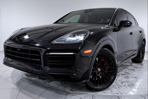 2022 Porsche Cayenne GTS