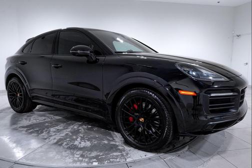 2022 Porsche Cayenne GTS
