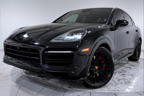 2022 Porsche Cayenne GTS