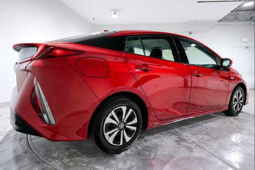Grey 2018 Toyota Prius Prime Plus