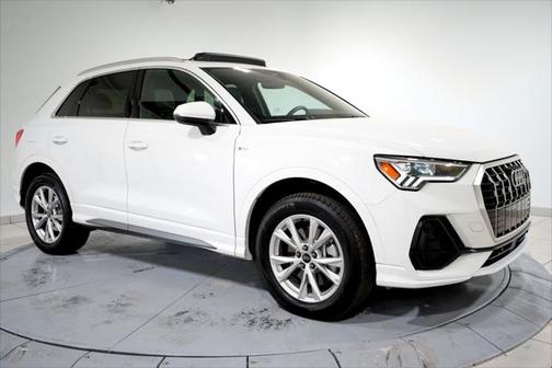 2025 Audi Q3 Premium 45 TFSI S line quattro Tiptronic