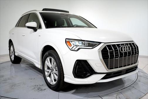 2025 Audi Q3 Premium 45 TFSI S line quattro Tiptronic