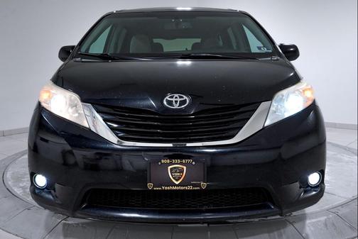 2015 Toyota Sienna LE