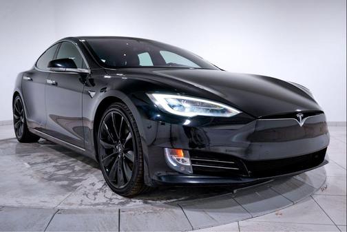 2020 Tesla Model S Long Range Plus