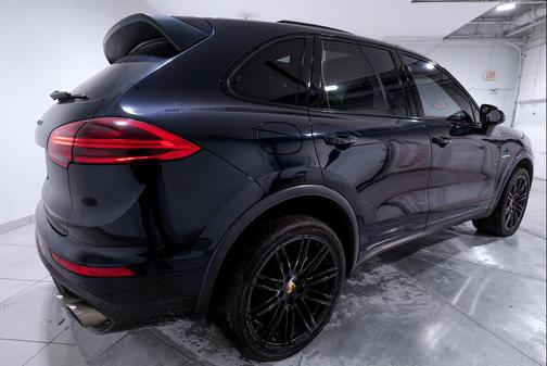 2016 Porsche Cayenne Cayenne S E-Hybrid