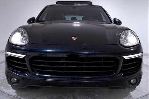 2016 Porsche Cayenne Cayenne S E-Hybrid
