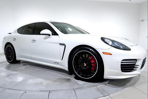 2015 Porsche Panamera GTS