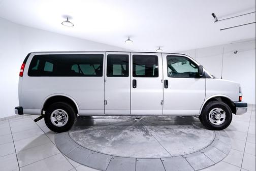 2016 Chevrolet Express 3500 LT