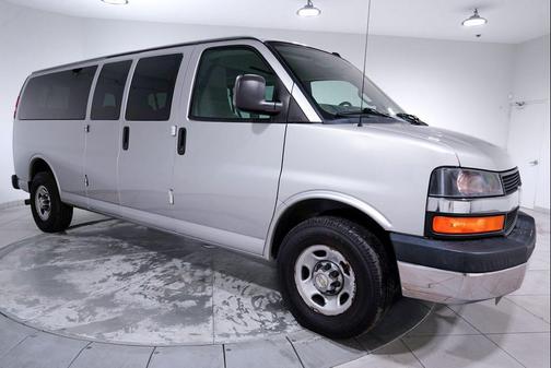 2016 Chevrolet Express 3500 LT