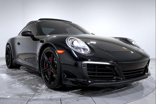 2018 Porsche 911 Carrera