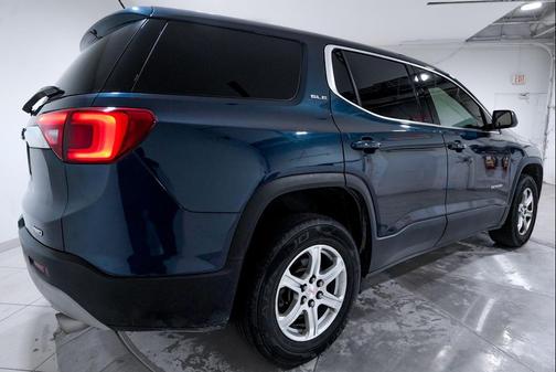 2019 GMC Acadia SLE-1