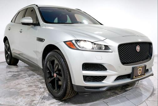 2019 Jaguar F-PACE 25t Premium