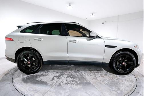 2019 Jaguar F-PACE 25t Premium