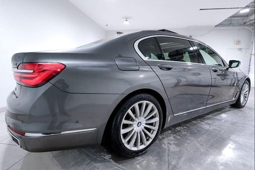 2017 BMW 740 xDrive