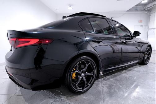 2020 Alfa Romeo Giulia Ti Sport Carbon