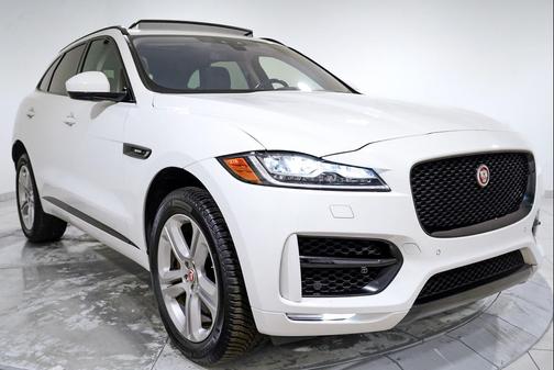 2018 Jaguar F-PACE 30t R-Sport