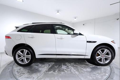 2018 Jaguar F-PACE 30t R-Sport