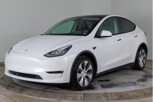 2022 Tesla Model Y Long Range Dual Motor All-Wheel Drive
