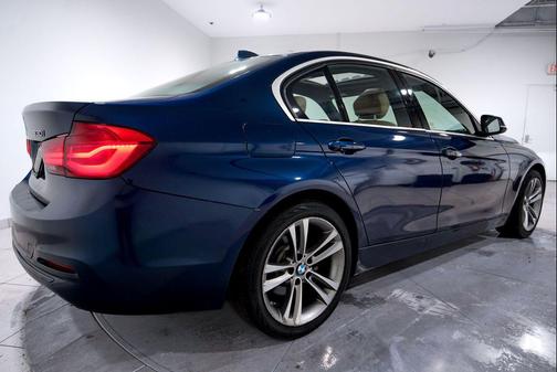 2018 BMW 330 xDrive