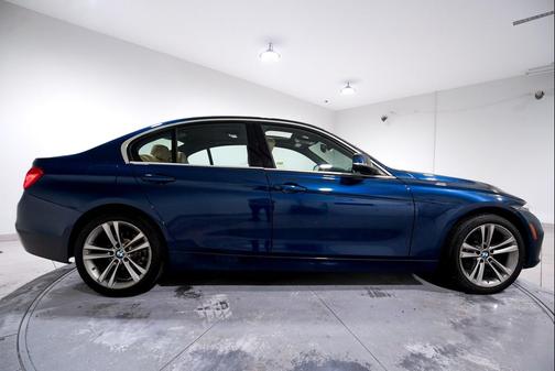 2018 BMW 330 xDrive