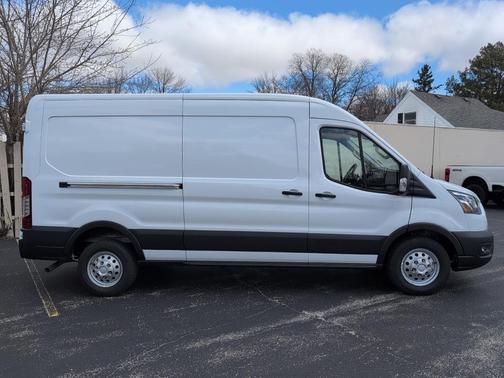 2025 Ford Transit-250 148 WB Medium Roof Cargo
