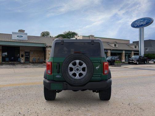 Eruption Green Metallic 2025 Ford Bronco Big Bend