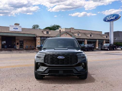 Agate Black Metallic 2027 Ford Explorer ST-Line
