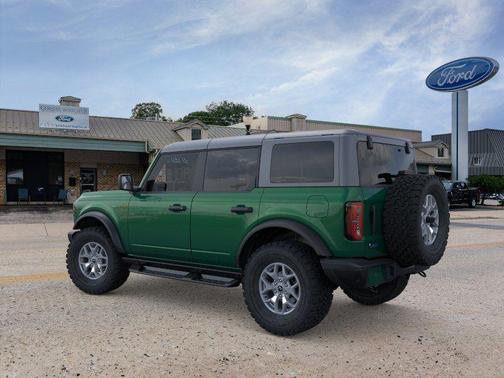 Eruption Green Metallic 2025 Ford Bronco Badlands
